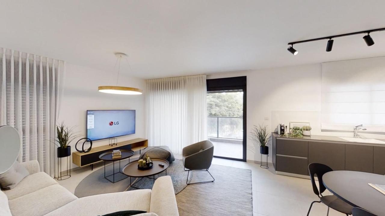 Luxury 3&4 Bedroom New Apartments - Close To The Beach & Bahai Gardens Hayfa Dış mekan fotoğraf